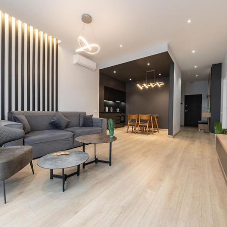Royal Tower Residence Big Vip Apartment In Center Floor 27 Kiev Exterior foto